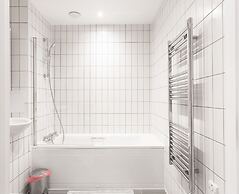 Brand New Luxurious 2-bed Apartment in Barking