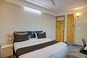 Umen Hotel Sector 66