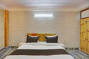 Umen Hotel Sector 66