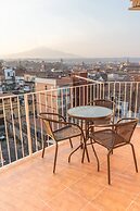 Panoramic 3-bed Apartment in Catania City