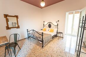Panoramic 3-bed Apartment in Catania City