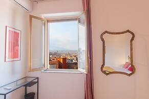 Panoramic 3-bed Apartment in Catania City