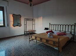 Panoramic 3-bed Apartment in Catania City