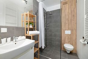 Cozy Apartment in Krakow for 3