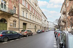 Cozy Apartment in Krakow for 3