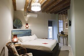 Classy Cozy by the Acquario by Wonderful Italy