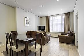 Cosy Kensington Two Bedroom Flat