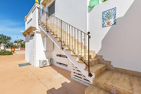 3769 Tenuta La Cornola by Barbarhouse