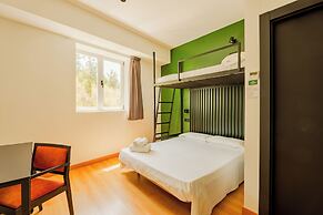 Wonder Hostel