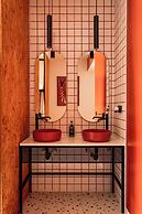 Wonder Hostel