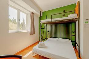 Wonder Hostel