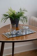 1930's Inspired Apartment by Renters