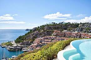 Sea-view Penthouse Spa in Portopiccolo