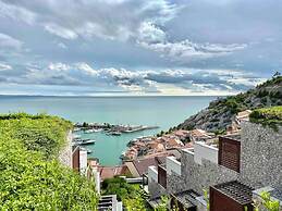 Sea-view Penthouse Spa in Portopiccolo