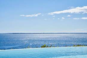 Sea-view Penthouse Spa in Portopiccolo