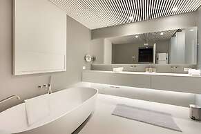 Sea-view Penthouse Spa in Portopiccolo