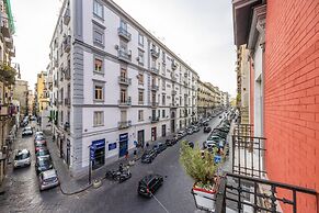 Yellow City Apartment by Wonderful Italy