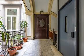 Yellow City Apartment by Wonderful Italy