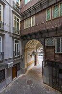 Yellow City Apartment by Wonderful Italy