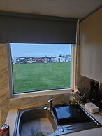 Immaculate 3-bed Chalet in Sheerness