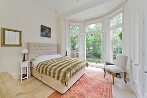 Cute 2-bed Chelsea Apartment