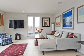 Fabulous 2-bed Penthouse Wimbledon