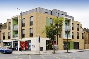 Fabulous 2-bed Penthouse Wimbledon