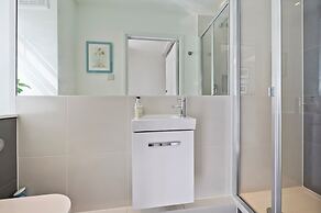 Elegant 2 bed Flat Earls Court