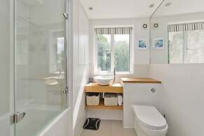 Elegant 2 bed Flat Earls Court