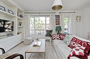 Elegant 2 bed Flat Earls Court