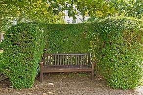 Elegant 2 bed Flat Earls Court