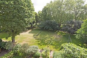 Elegant 2 bed Flat Earls Court