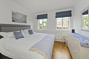 Elegant 2 bed Flat Earls Court