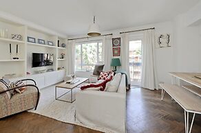 Elegant 2 bed Flat Earls Court