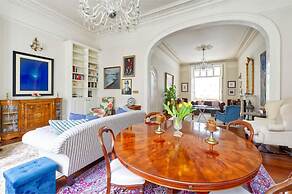 Grand 2 Bedroom Flat Kensington
