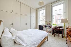 Grand 2 Bedroom Flat Kensington