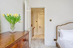 Grand 2 Bedroom Flat Kensington