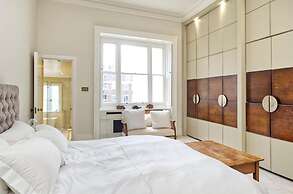 Grand 2 Bedroom Flat Kensington