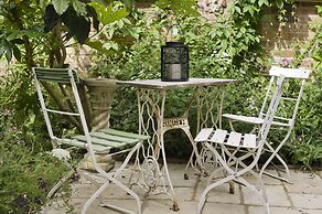 Gorgeous Garden Flat Kensal 1- bed