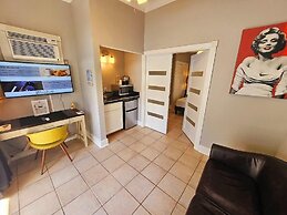 Bishop Hotel Key West