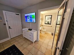 Bishop Hotel Key West