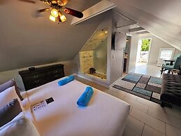 Bishop Hotel Key West