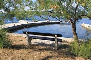 Perini Dvori - by the sea - A2 Volak