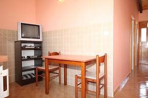 Perini Dvori - by the sea - A2 Volak