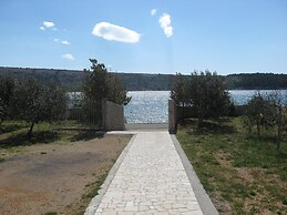 Frane - 20 m From Beach - A2