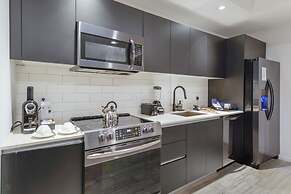 Bayfront Park Views Studio