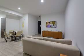 Bayfront Park Views Studio