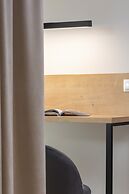 Bright Apartment Kraków by Renters