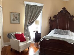 Regina's Country Livin'