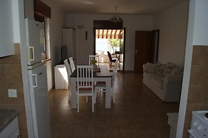 Gianna - Beachfront - H